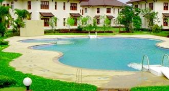 Teak Garden Resort, Resor