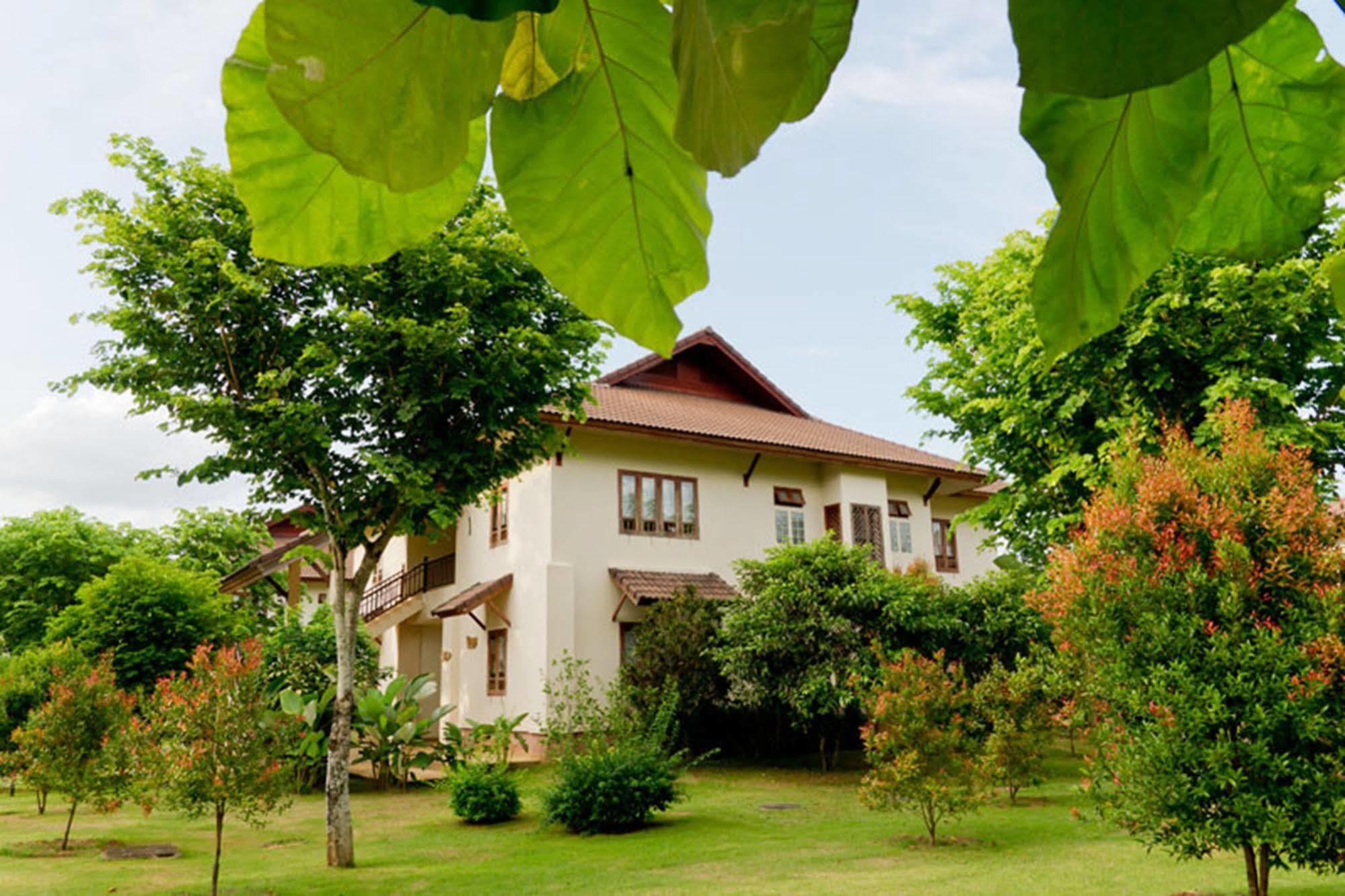 Teak Garden Resort, Resor Chiang Rai